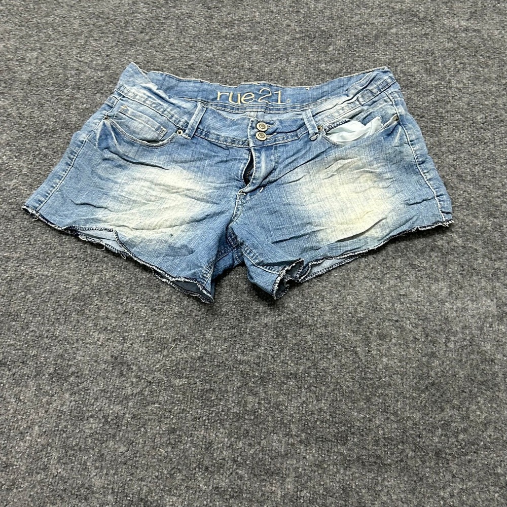 Rue21 Denim Shorts Womens Size 11/12 Blue Light Wash Raw Hem Stretch Casual
